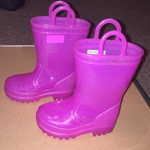 Rain boots ☔️💕